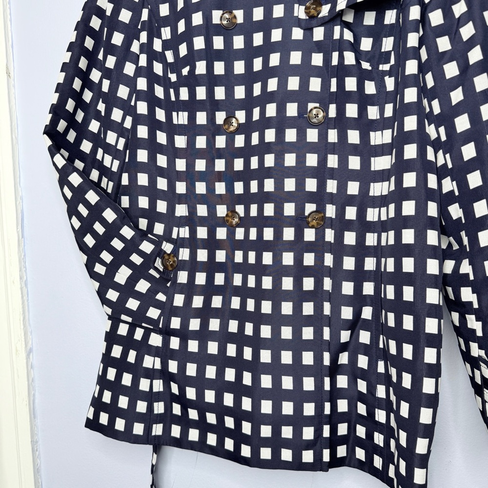 Like New! Banana Republic blue white gingham trench with belt size Large - Picture 6 of 15